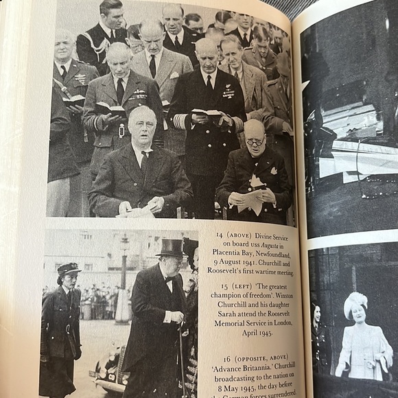The Speeches of Winston Churchill Blood, Toil, Tears & Sweat Softcover book - Picture 9 of 10